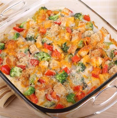 chicken-broccoli-and-red-bell-pepper-casserole image