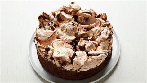 this-meringue-topped-cake-will-make-you-forget-about image