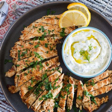 greek-grilled-chicken-with-tzatziki-fashionable-foods image