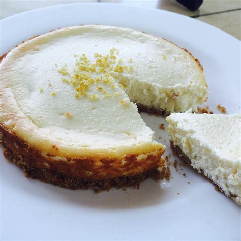 12-lemon-cheesecake image