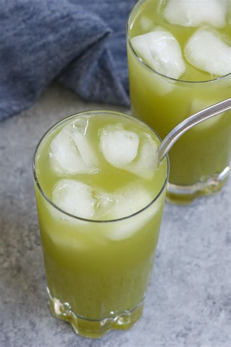 matcha-lemonade-starbucks-copycat image