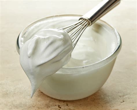 top-10-substitutes-for-whipping-cream-what-to-use image