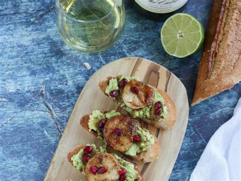 scallop-and-avocado-crostini-honest-cooking image