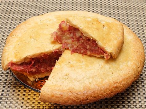 how-to-make-a-traditional-corned-beef-pie-with image