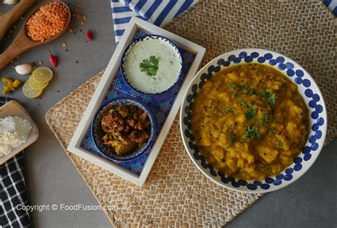 daal-kachori-with-aloo-ki-tarkari-food-fusion image