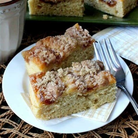 vegan-coffee-cake-with-apple-cinnamon-streusel image