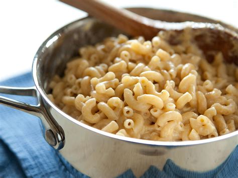 recipe-stovetop-whole-wheat-macaroni-and-cheese image