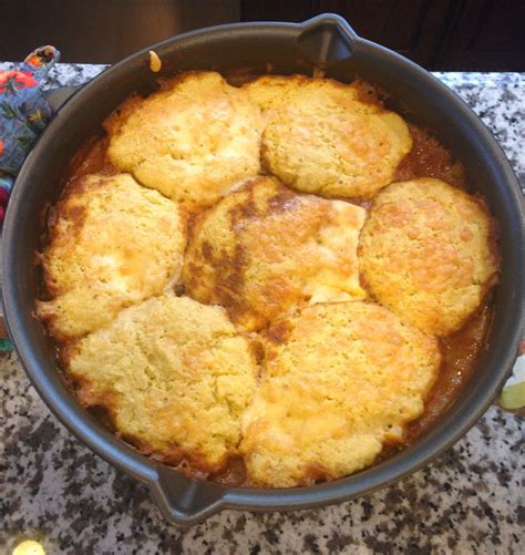 leftover-turkey-chili-with-cheesy-cornbread-topping-jjs image