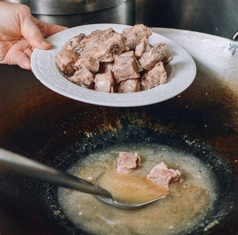 pork-ribs-with-black-bean-sauce-the-woks-of-life image