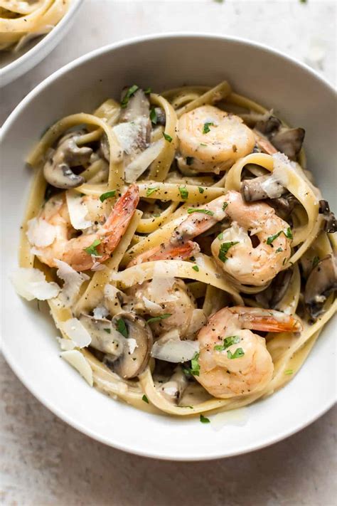 creamy-shrimp-and-mushroom-pasta-the image