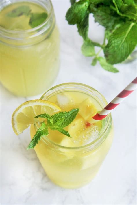sparkling-pineapple-lemonade-the-tasty-bite image
