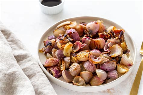easy-roasted-onions-recipe-with-variations-the image
