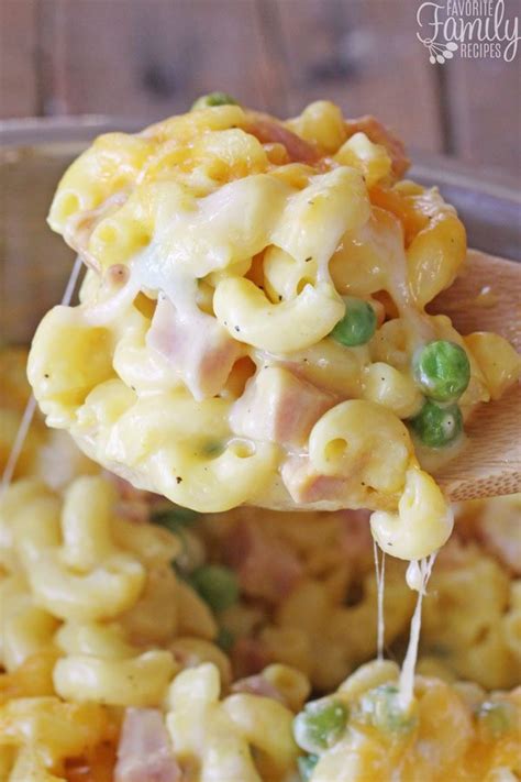 homemade-mac-and-cheese-favorite-family image