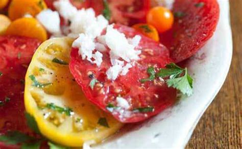 tomato-carpaccio-recipe-with-horseradish-sauce image
