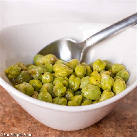 fresh-raw-green-chickpeas-garbanzo-beans-eat image