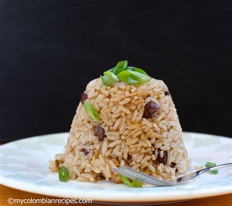 rice-with-coca-cola-and-raisins-arroz-con-coca-cola image