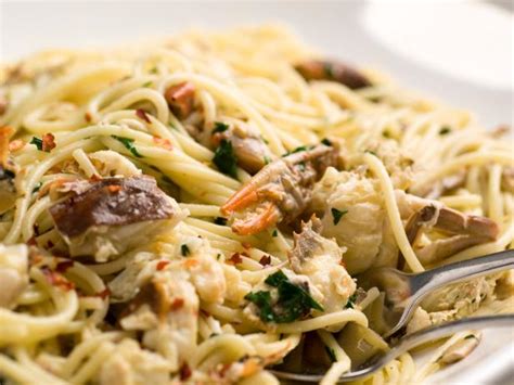 pasta-with-soft-shell-crabs image