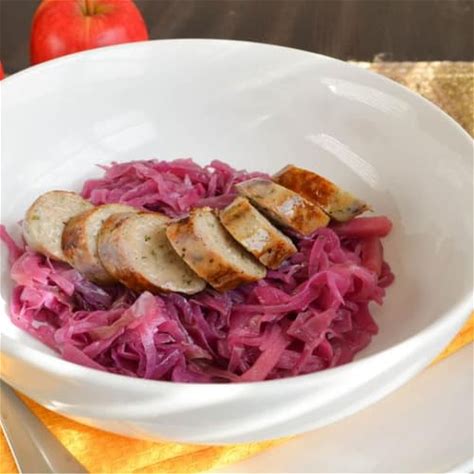 5-ingredient-chicken-sausage-with-braised-red-cabbage image