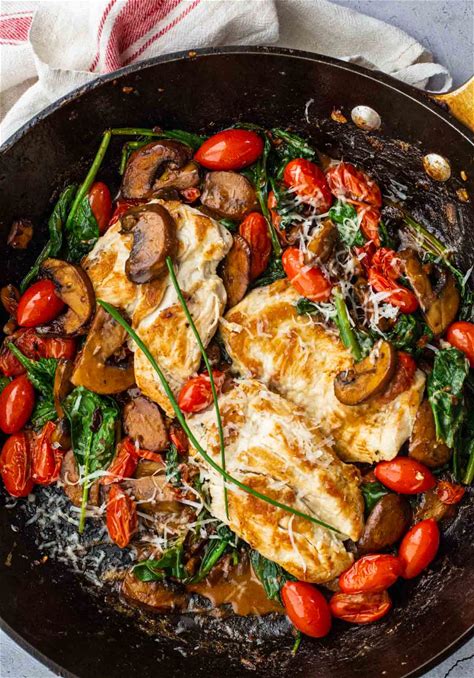 chicken-mushroom-and-spinach-skillet-cooking-on image