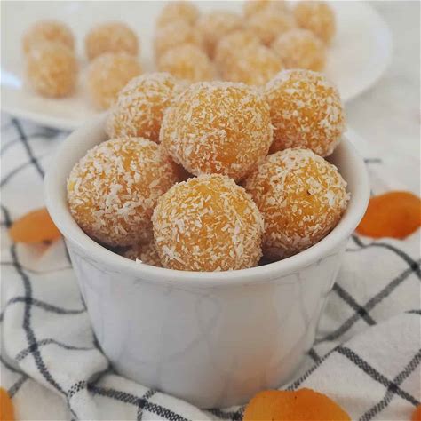 healthy-apricot-bliss-balls-create-bake-make image
