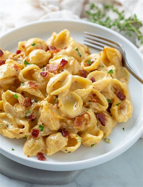 bacon-mac-and-cheese-the-cozy-cook image