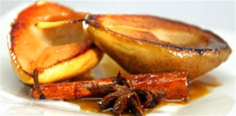 best-caramelized-pears-with-mascarpone-cream image
