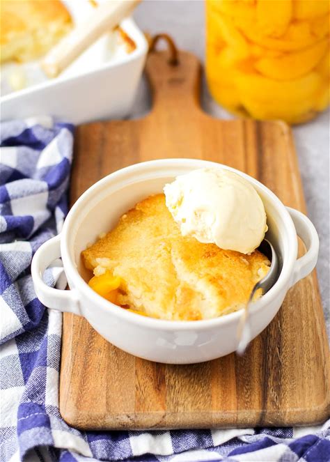 peach-cobbler-just-5-minutes-to-prep-video-lil image