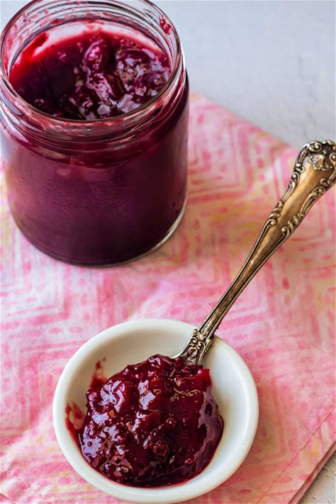 how-to-make-plum-chutney-savory-plum-jam-pastry image