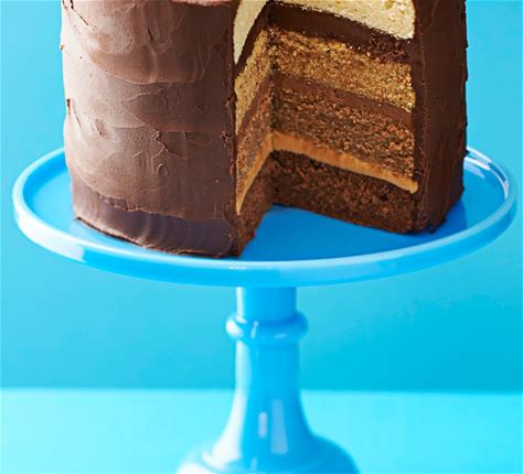 chocolate-caramel-cake-recipe-for-ombre-cake image