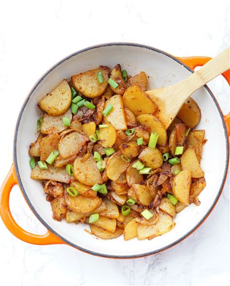 the-best-and-easiest-skillet-fried-potatoes-old-house image