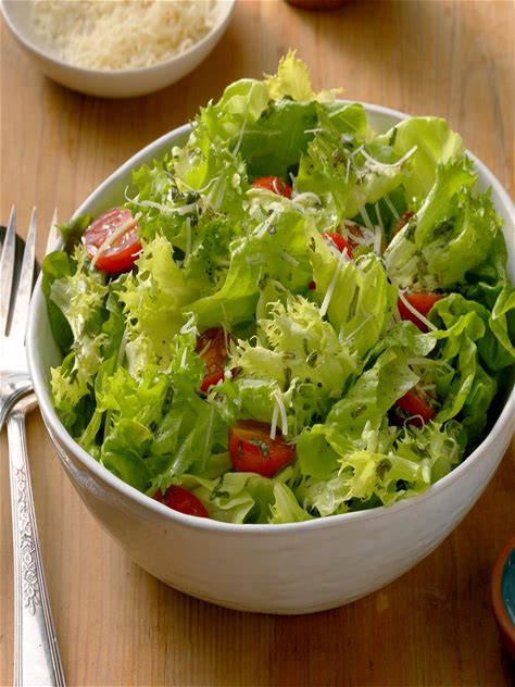 green-salad-with-tangy-basil-vinaigrette-recipe-how image