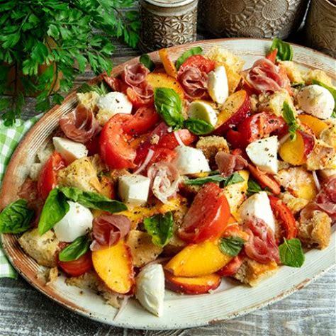 peach-panzanella-salad-italian-food-forever image