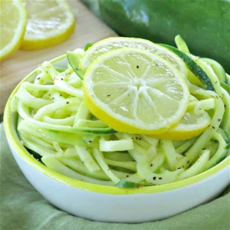 lemon-garlic-zucchini-noodles-in-just-10-minutes image