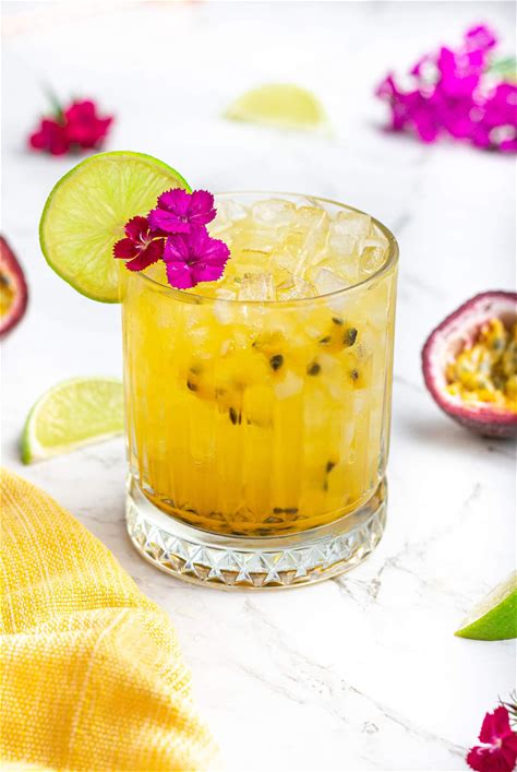 passionfruit-sparker-mocktail-with-lime-the-mindful image