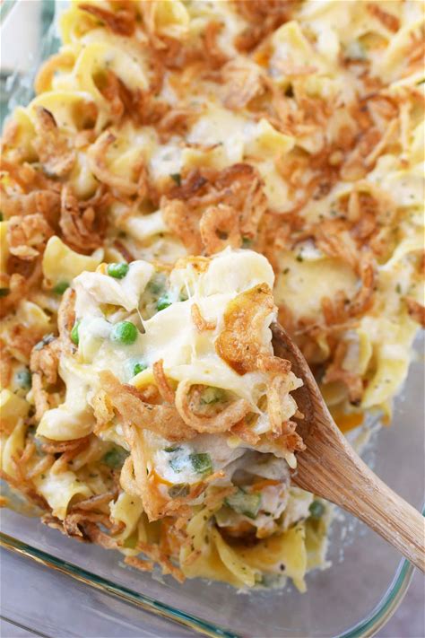 the-best-cheesy-tuna-noodle-casserole-savvy image