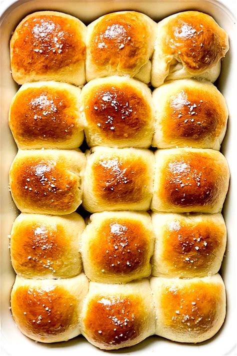 the-best-classic-dinner-rolls-foodiecrushcom image
