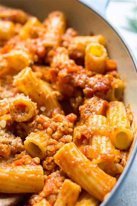 chicken-ragu-pasta-yummy-30-minute image