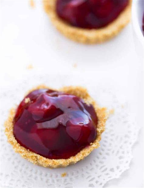 no-bake-cherry-tarts image