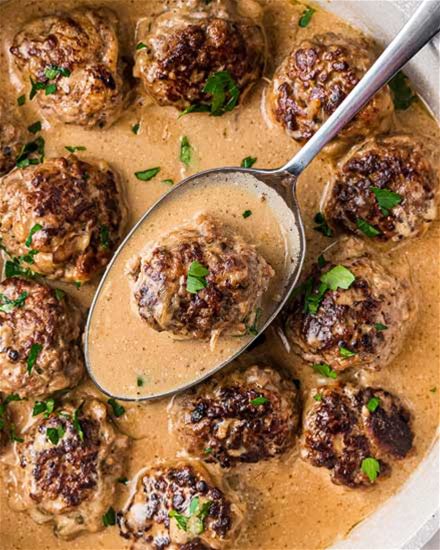 swedish-meatballs-easy-dinner-idea-the-chunky-chef image