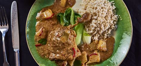 thai-red-duck-pineapple-curry image