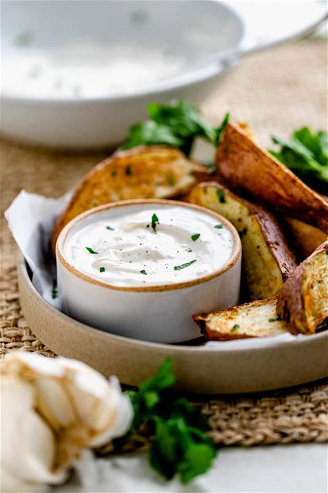 garlic-greek-yogurt-aioli-sauce-healthy-seasonal image