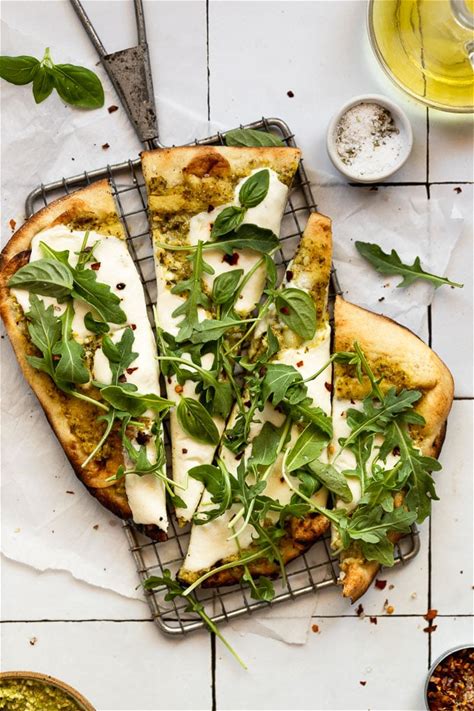 citrus-pesto-flatbread-pizza-fork-in-the-kitchen image