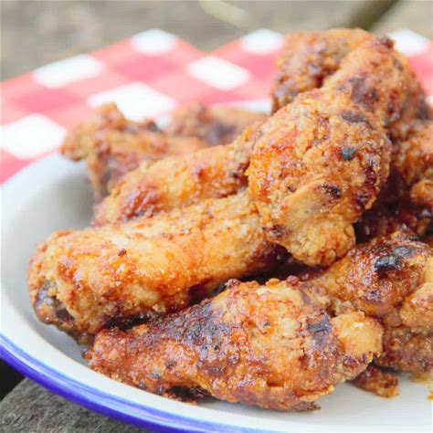 crispy-grilled-chicken-wings-bush-cooking image