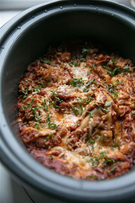 slow-cooker-lasagna-crockpot-recipe-laurens-latest image