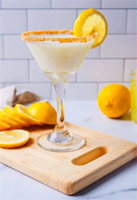 creamy-limoncello-martini-recipe-the-foodie-affair image