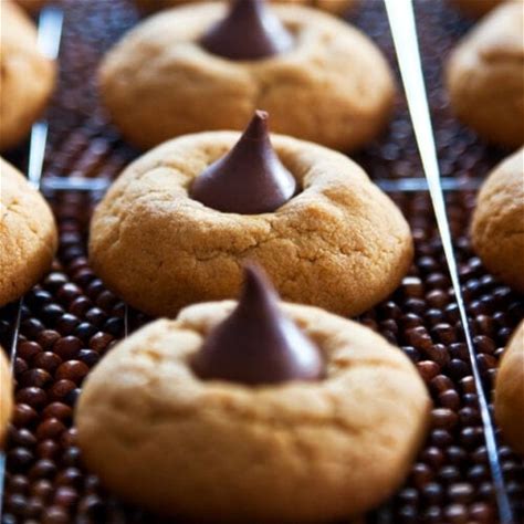 20-best-recipes-with-hershey-kisses-insanely-good image