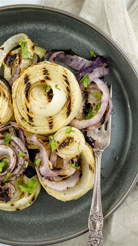 easy-grilled-onions-slender-kitchen image