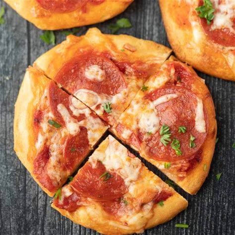 easy-biscuit-pizza-recipe-eating-on-a-dime image