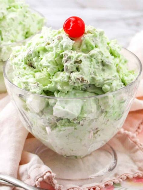 easy-watergate-salad-recipe-only-5-ingredients image