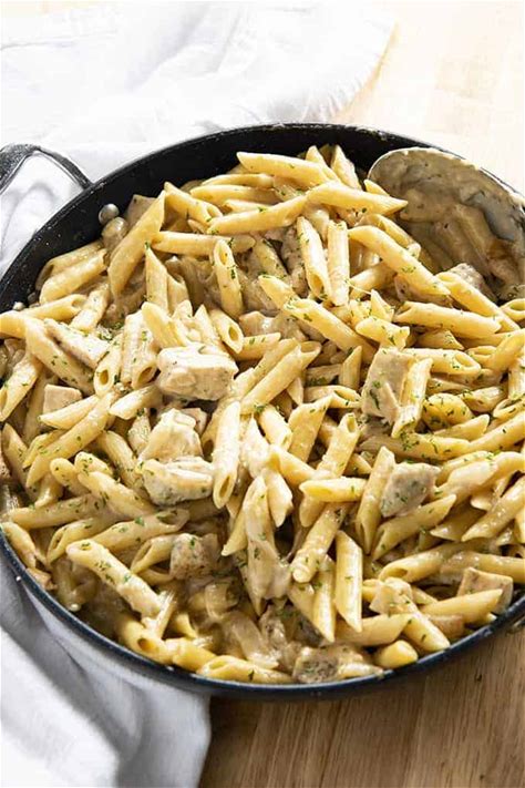 french-onion-chicken-pasta-the-salty-marshmallow image